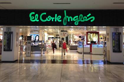 La empresa española y el gigante asiático firman un preacuerdo para intercambiar tecnologías y espacios comerciales