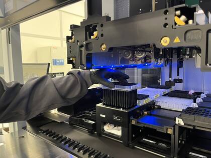 La empresa generará más de 500 millones de datos en el área de secuenciación por año