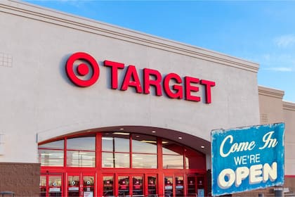 La empresa también planea ofrecer horas adicionales a sus trabajadores actuales (X/@target)