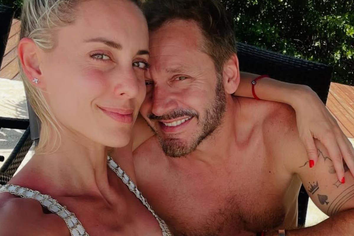 La empresaria compartió una serie de imágenes para celebrar un año de amor con su amor (Foto: Captura Instagram/@anita.espasandin)