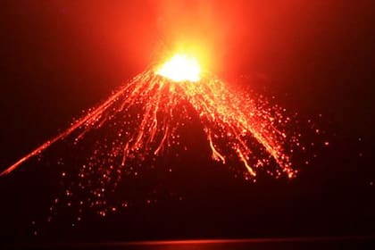 La energía liberada por el volcán indonesio habría activado el denominado “Cinturón de Fuego del Pacífico".