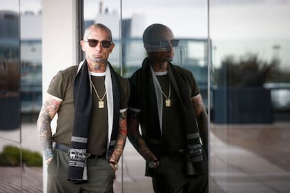 "La enseñanza que me dejaron mis padres es ser una buena persona", remarca el cantante