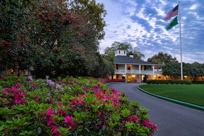 La entrada a Augusta National, por Magnolia Lane