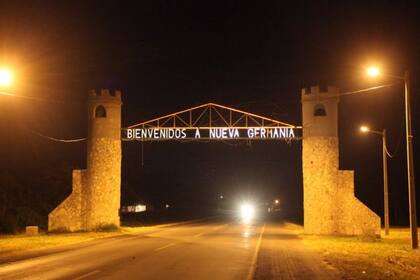 La entrada a Nueva Germania