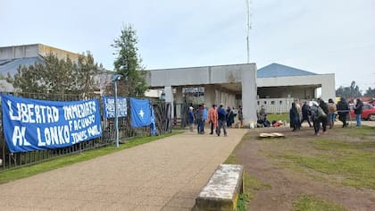 La entrada al Hospital Intercultural de Nueva Imperial, en Chile