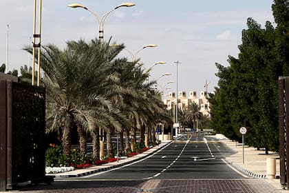 La entrada al predio de la Universidad de Qatar donde se hospedará la selección argentina en la Copa del Mundo