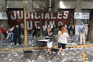 La entrada al Tribunal Nacional del Trabajo en Diagonal Norte, de paro y bajo una toma pacífica de sus trabajadores