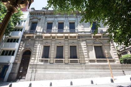 La entrada sobre Basavilbaso, cercana a Plaza San Martín