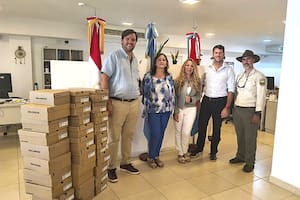 La entrega de los pares de zapatos técnicos para el personal del Parque Nacional Quebrada del Condorito