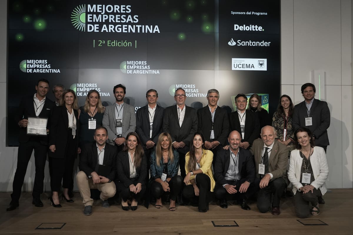 La entrega de los reconocimientos estuvo a cargo de las máximas autoridades del programa.