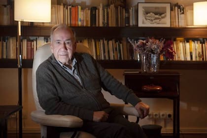 La entrega del galardón al poeta Joan Margarit se postergó, pero la tradicional lectura del "Quijote" se hará por streaming