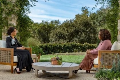 La entrevista comenzó con Oprah y Meghan, y luego se sumó Harry. Las declaraciones que surgieron de ahí movilizaron a la Corona.