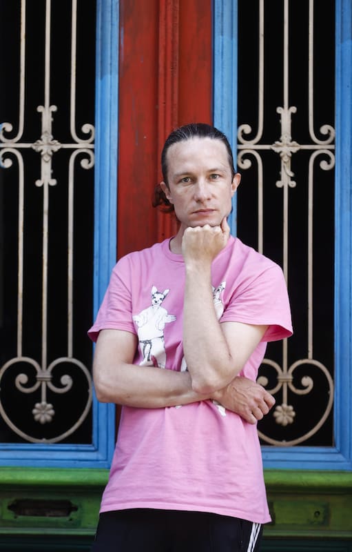 La entrevista con LA NACION se llevó a cabo en un típico café de San Telmo, el barrio porteño que lo cuenta como vecino desde hace varios años