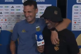 La relajada entrevista de Scaloni con un excompañero en España y un elogio: "Aprecio mucho a Brasil”