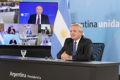 La entrevista virtual en la que el presidente Fernández le agradeció "al amigo" Vladimir Putin