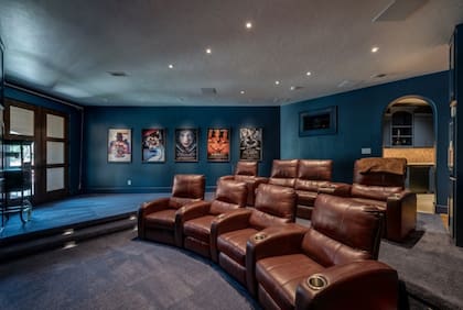 La envidiable sala de cine de la mansión de Williams