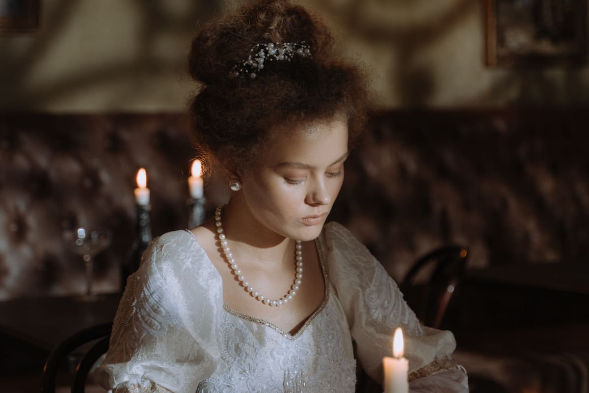 La época en que estar alegre estaba mal visto (y en qué momento comenzó nuestra búsqueda de la felicidad)