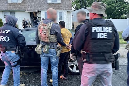 La ERO trabaja en colaboración con agencias locales, estatales y federales para identificar a extranjeros removibles