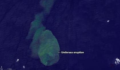 La erupción submarina en el volcán Kavachi grabada por la NASA