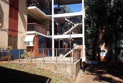 La escalera 4, Bloque G, departamento PB del complejo Eldorado II, donde viven los Nunes Pinheiro. El padre de Ezequiel trabaja en la construcción pero está sin empleo desde diciembre: "Estamos gastando mucho dinero en viajes y abobago"