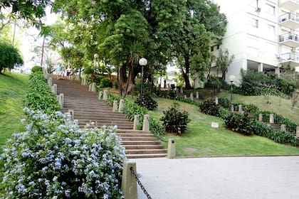 La escalera de calle Arias, en Núñez