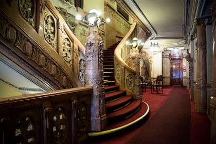 La escalera de honor, orgullo del Club Español