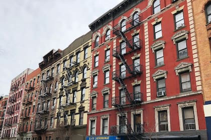 La escasez de nuevas construcciones en estados como Nueva York presiona los precios al alza, incluso en las regiones dónde el valor es más bajo que el promedio nacional