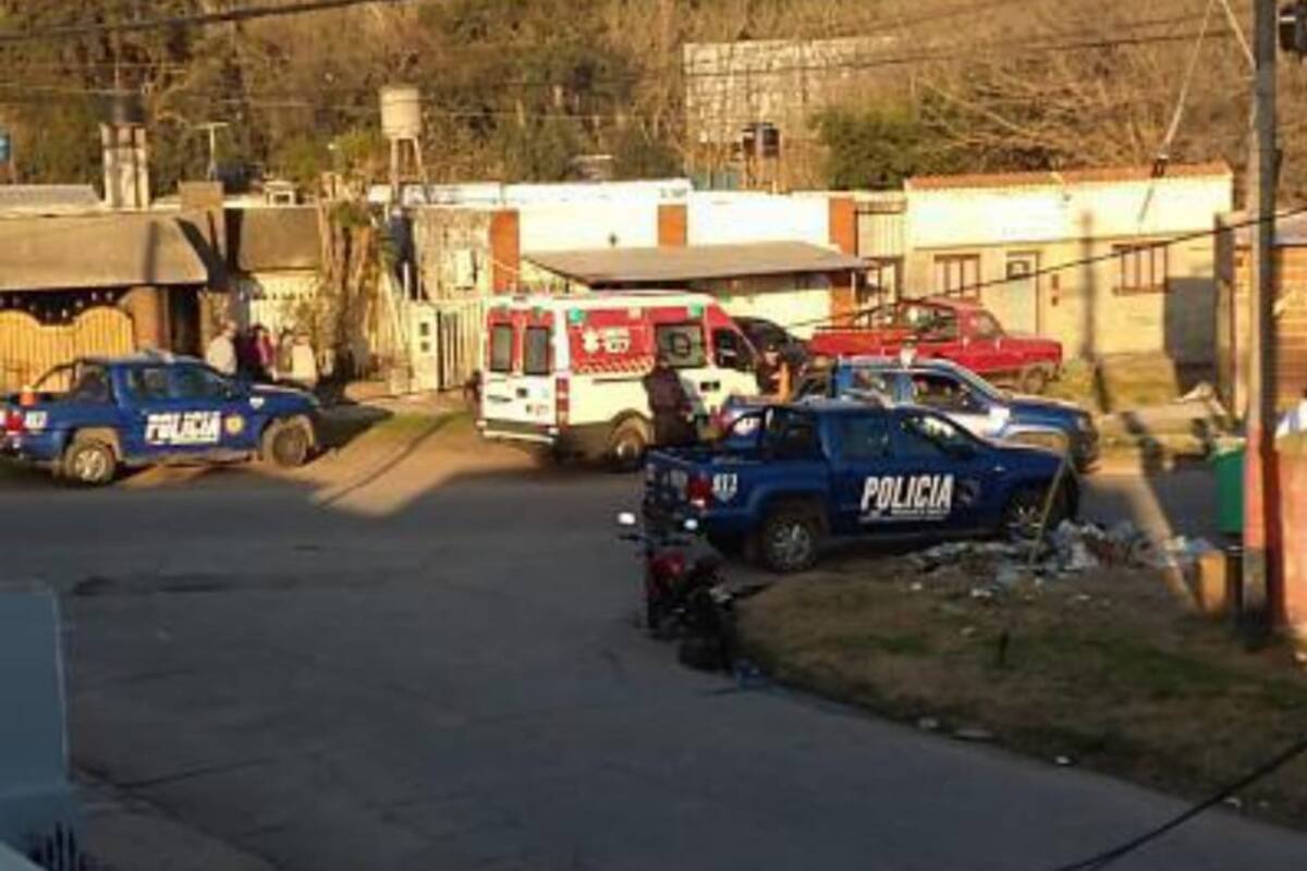 La escena del crimen en Capitán Bermúdez, donde se produjo el homicidio número 125 en lo que va del año en el Gran Rosario