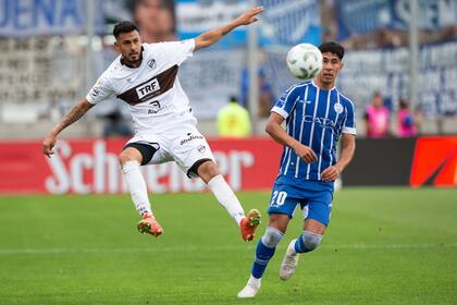La escena es una muestra de que la semifinal no fue una obra maestra de la técnica, pero la emoción de los penales terminó haciéndola vibrante.