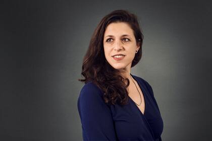 La escritora argentina cree que hoy hay una idea de obligarse a defender causas y a no defender otras, a usar una lengua eufemística para quedarse dentro del cerco de lo políticamente correcto