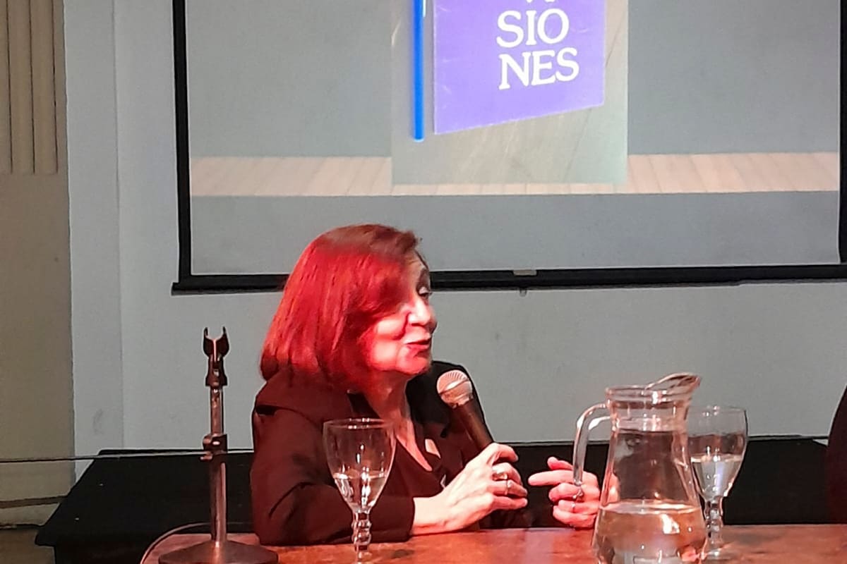 La escritora e investigadora María Rosa Lojo, homenajeada en el Instituto de Literatura Argentina "Ricardo Rojas" de la Universidad de Buenos Aires