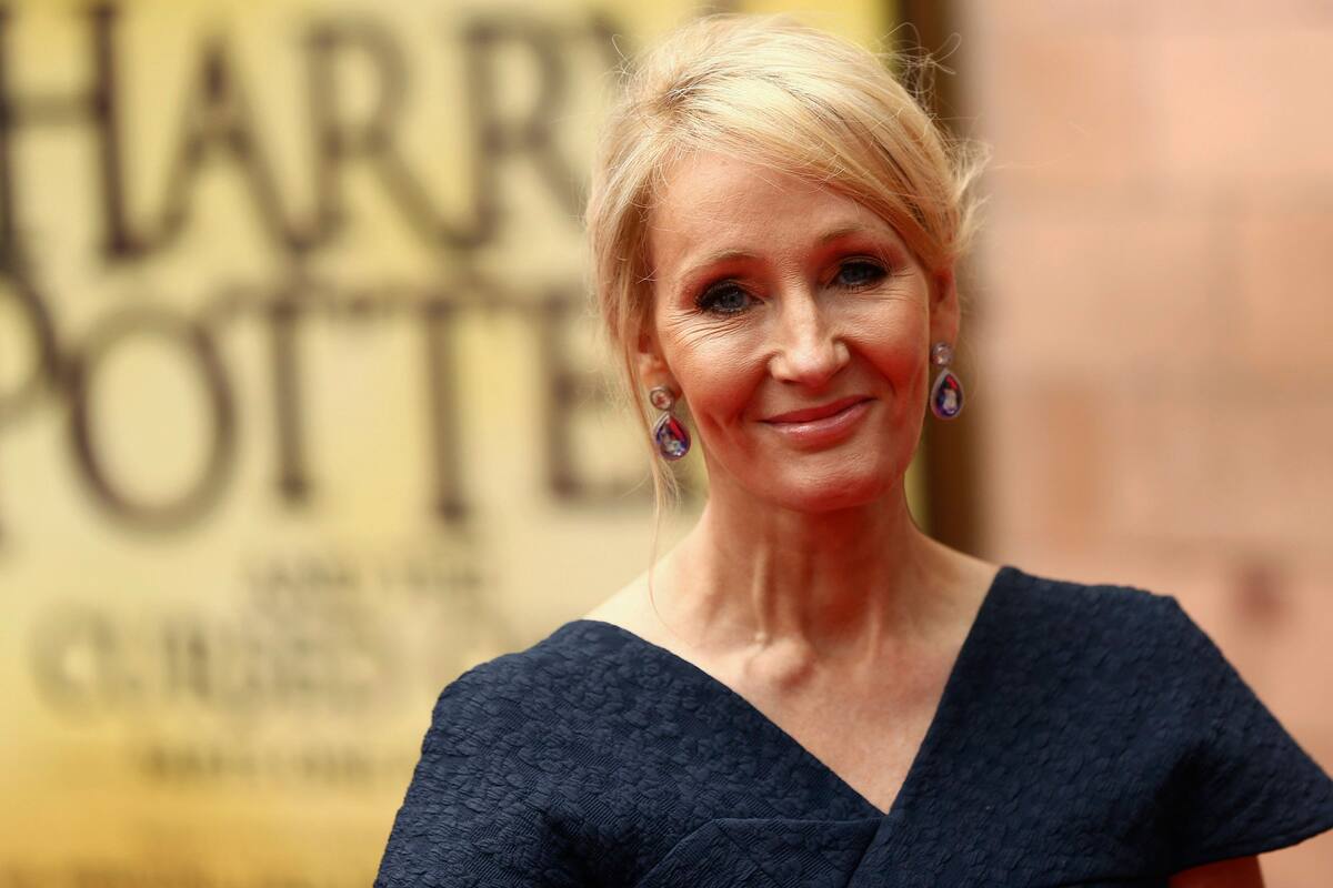 La escritora J.K. Rowling.