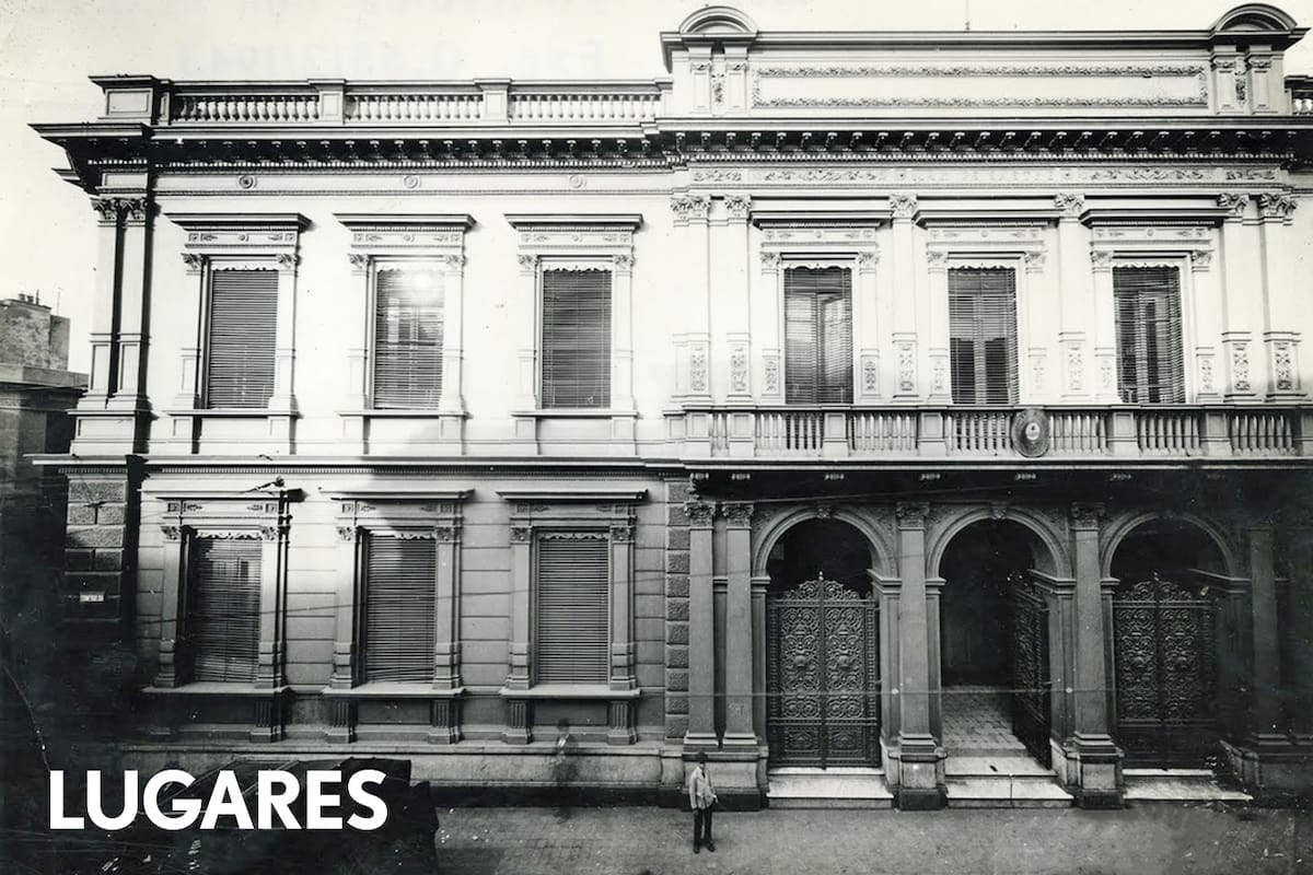La escuela de danza Mastrazzi albergó antes al Lenguas Vivas.