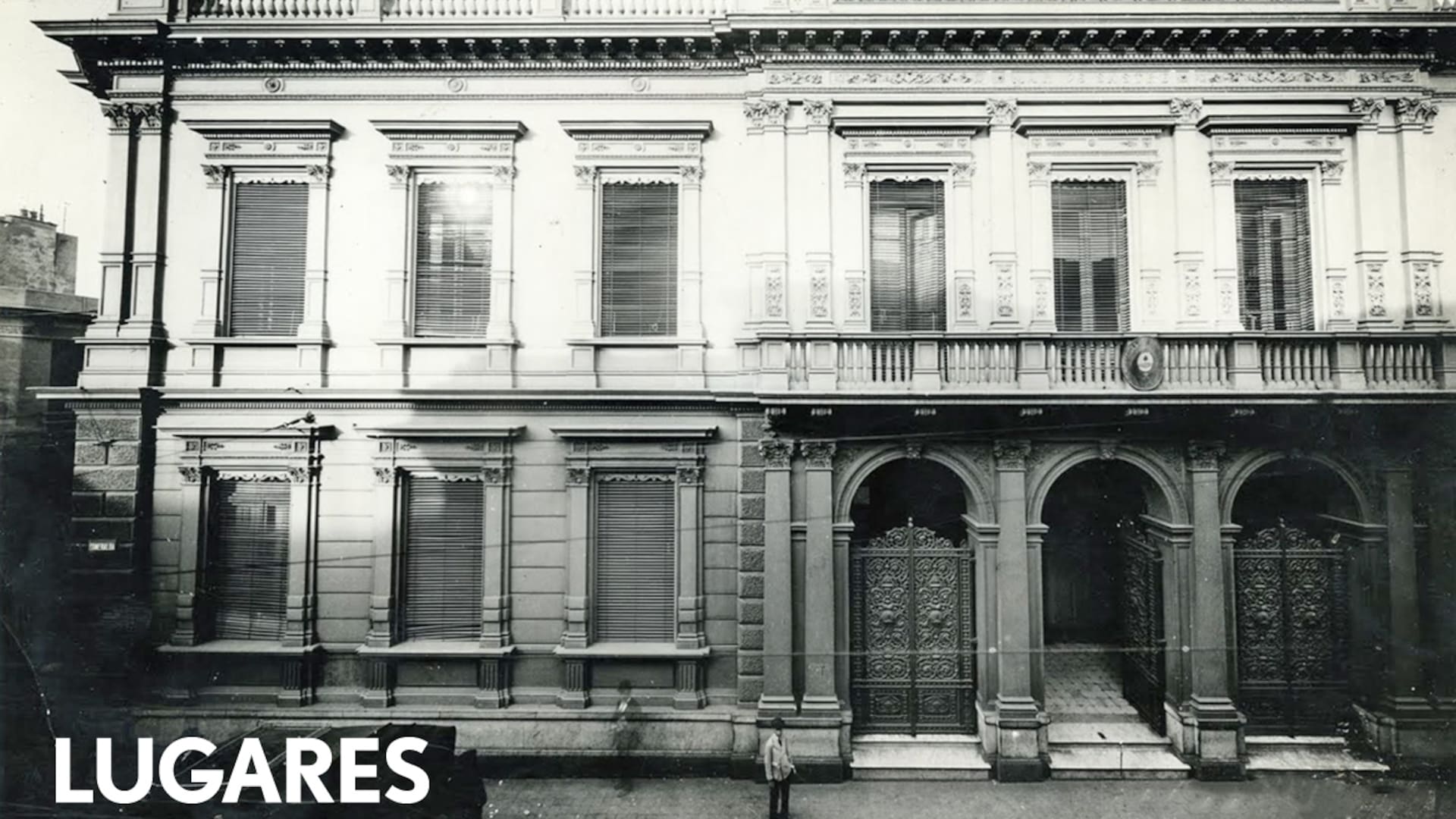 La escuela de danza Mastrazzi albergó antes al Lenguas Vivas.