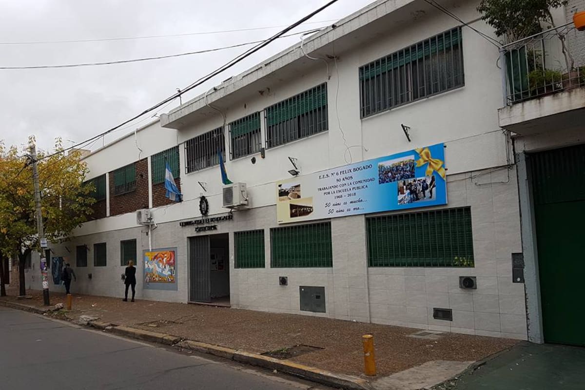 La Escuela de Educación Secundaria N°6, en Ramos Mejía