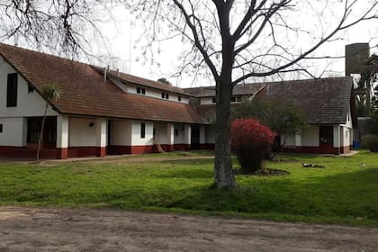 La escuela está ubicada en General Rodríguez, provincia de Buenos Aires