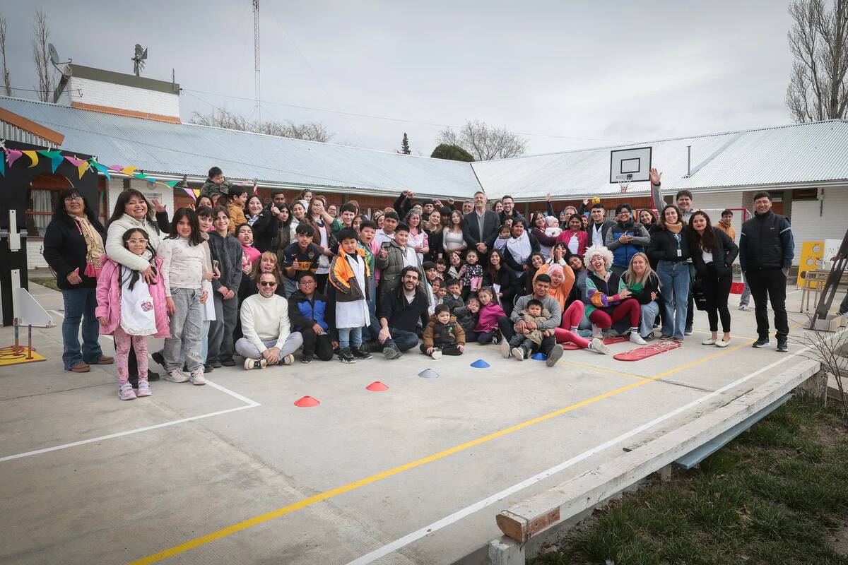La Escuela N° 95 Rodolfo Ragucci fue construida y donada por Ford Argentina en 1970