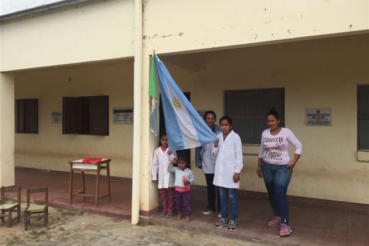 La Escuela N° 977 del paraje La Fidelidad pide que le manden harina y leche