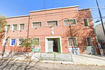 La Escuela N°10 del Distrito Escolar 11 porteño, situada en Lafuente 559, Flores