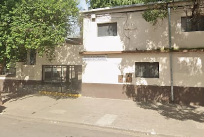 La escuela queda sobre calle Congreso, en San Miguel de Tucumán