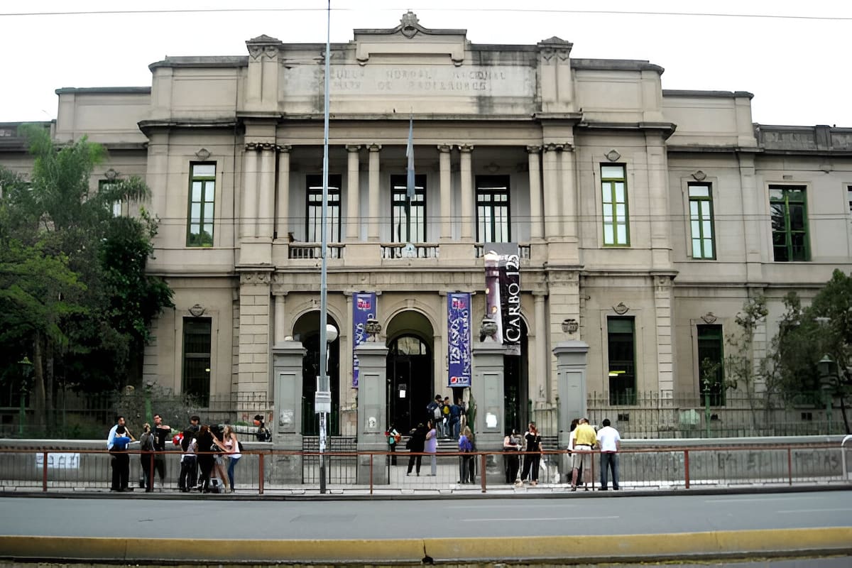 La escuela secundaria Carbó