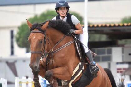La española Elena Legarra Martiarena perdió la vida por una coz de su caballo