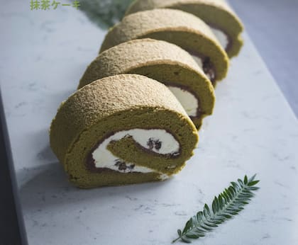 La especialidad de Wagashi Pastelería es el Yogashi, que se refiere a ofrecer sobre todo pastelería moderna de Japón con influencia occidental, en su caso, de la francesa
