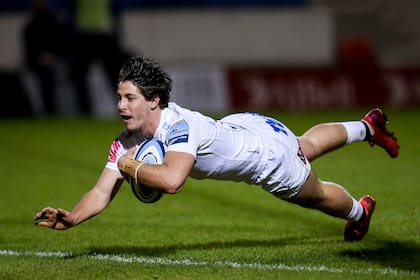 La espectacular conquista de Facundo Cordero, que aprovecha sus chances en el campeón de Europa e Inglaterra.