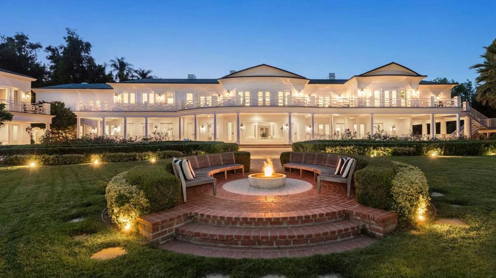 La espectacularidad de la casa completa se puede apreciar desde el parque