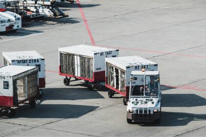 La espera de las maletas en el aeropuerto puede llegar a ser prolongada