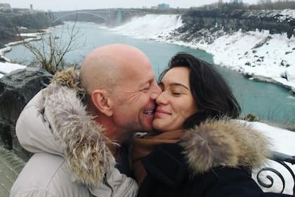 La esposa de Bruce Willis, Emma Heming Willis, habló sobre el período previo a la detección de la enfermedad del actor