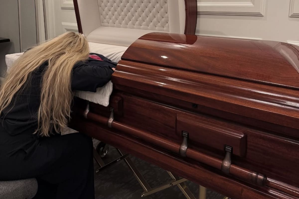 La esposa de Charlie Kirk publicó un video junto a su esposo en el ataúd