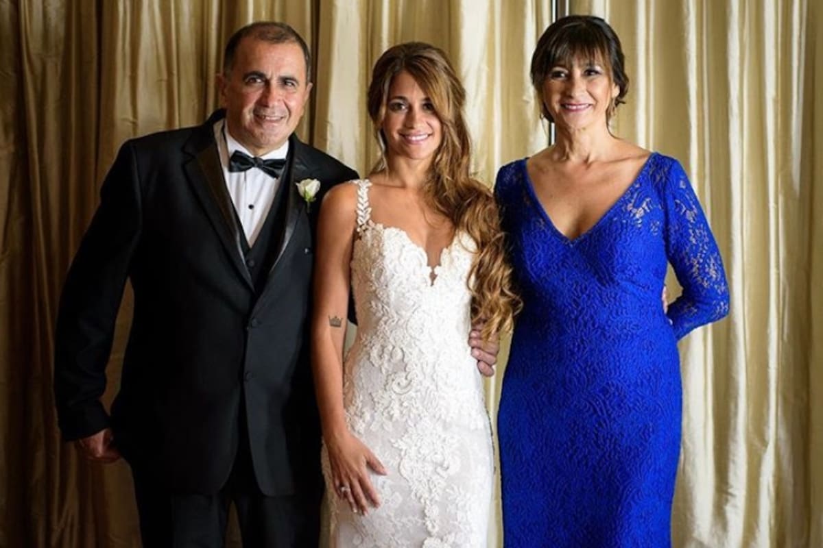 La esposa de Lionel Messi compartió una foto con su mamá y le escribió unas palabras. Crédito: Instagram