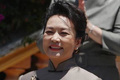 La esposa de Xi Jinping recorrió los escenarios de toda China y medio mundo como cantante
